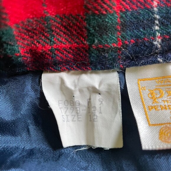 Vintage Pendleton Xmas Check Plaid Wool Shorts | Size Large - Picture 9 of 10